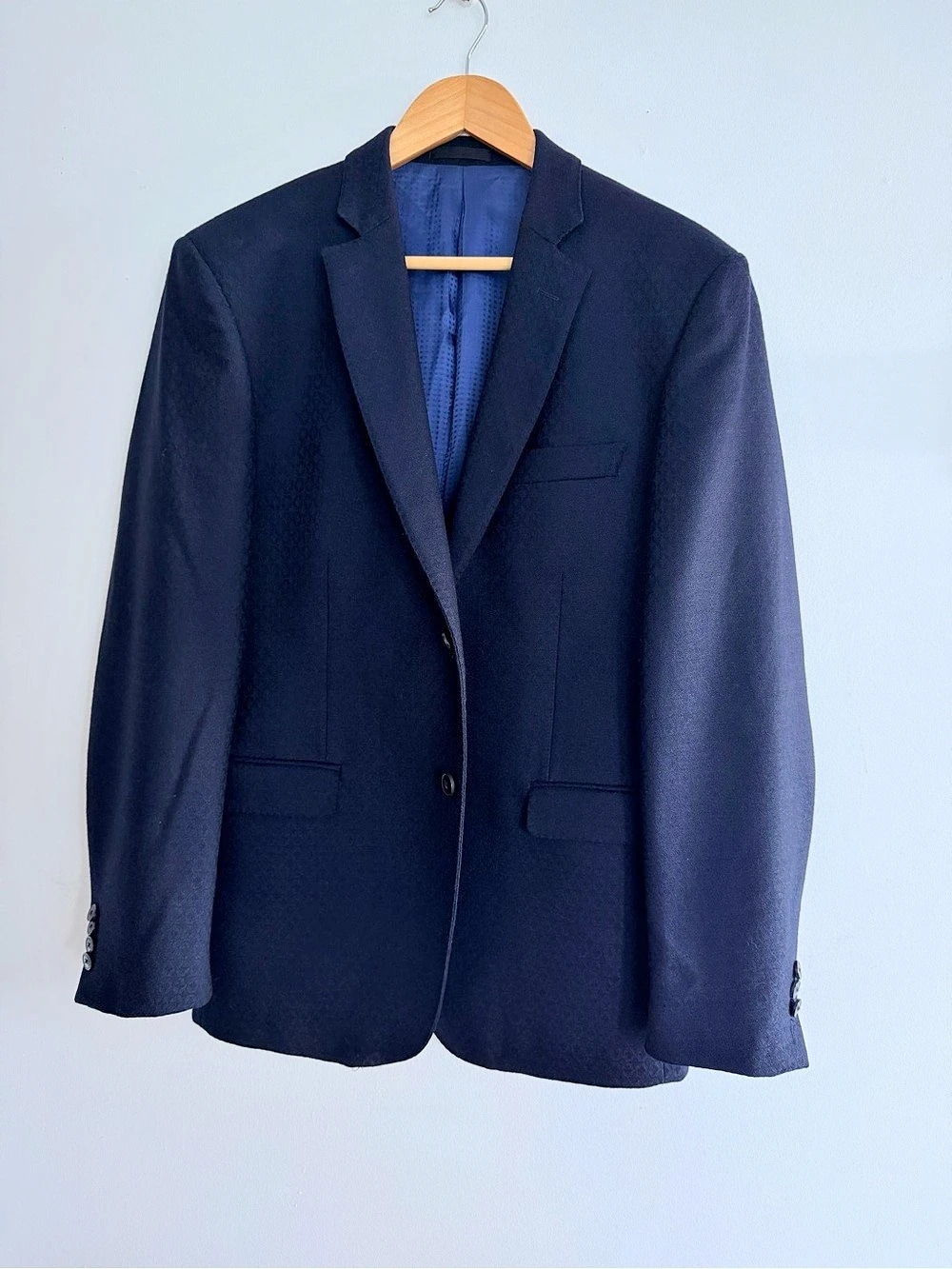 Pal Zileri Mens Navy Blazer. 44 slim